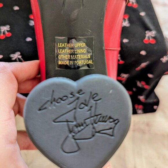 John Fluevog Choice Vanny Red & Black Heart Heels Size 10 Made In Portugal - Picture 2 of 14